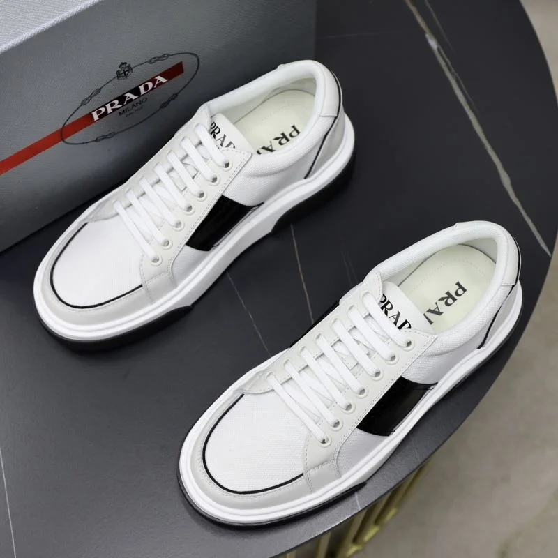 Chic Prada Low Shoes 35681