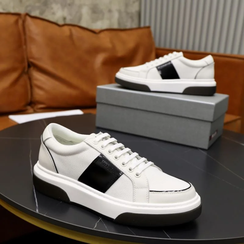 Chic Prada Low Shoes 35681