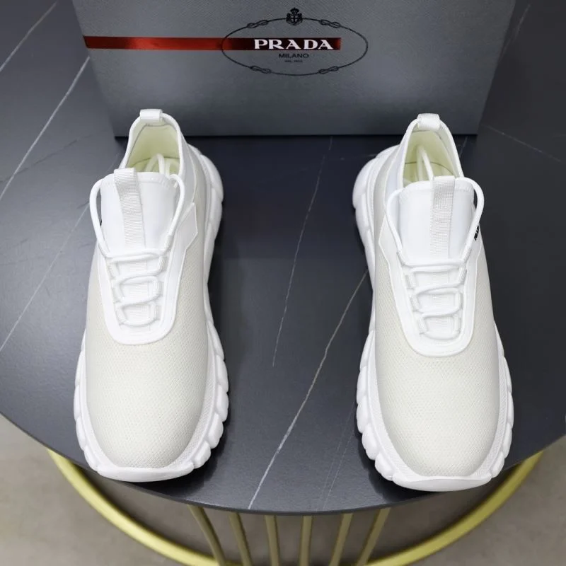 Prada Low Shoes Classic 35686
