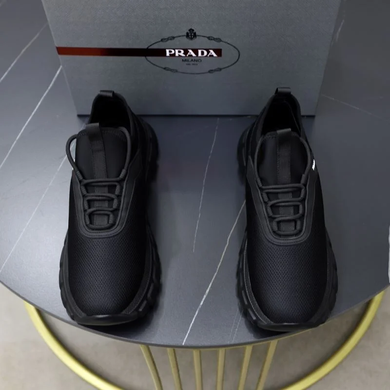 Prada Low Shoes Versatile 35674
