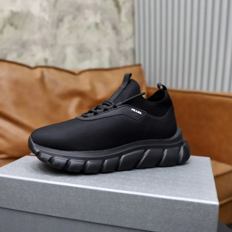 Prada Low Shoes Versatile 35674