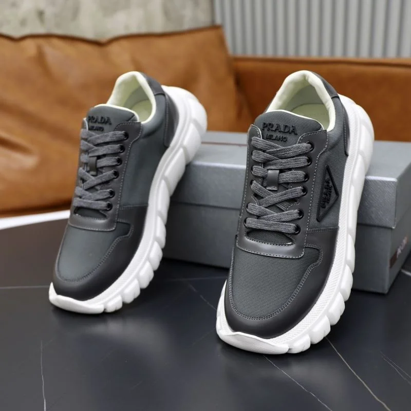 Attractive Prada Low Shoes 35669