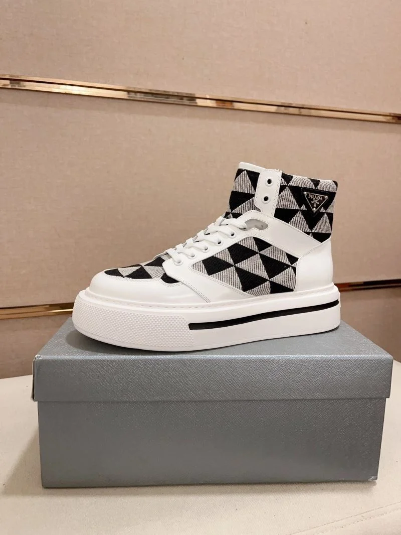 Prada Low Shoes RelaxedFit 35660