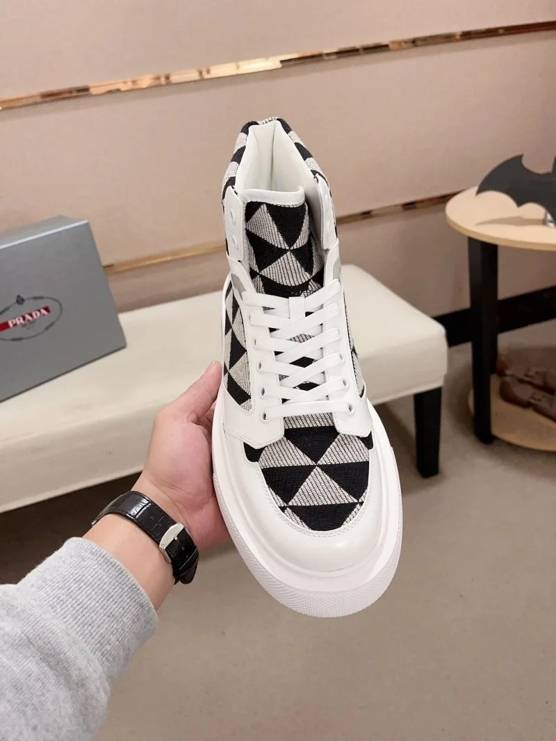 Prada Low Shoes RelaxedFit 35660