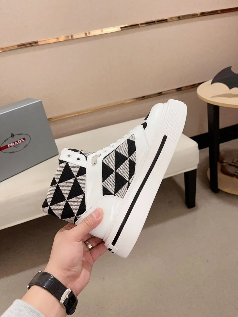 Prada Low Shoes RelaxedFit 35660