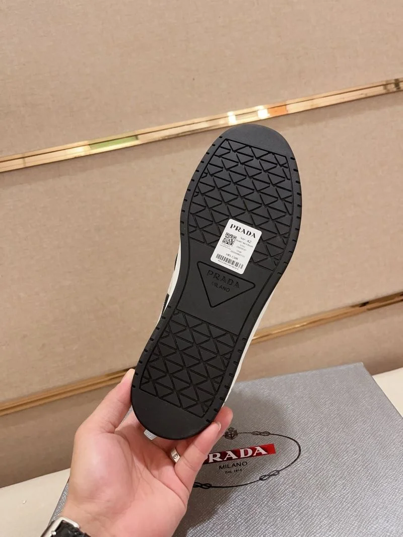 Prada Low Shoes Practical 35650