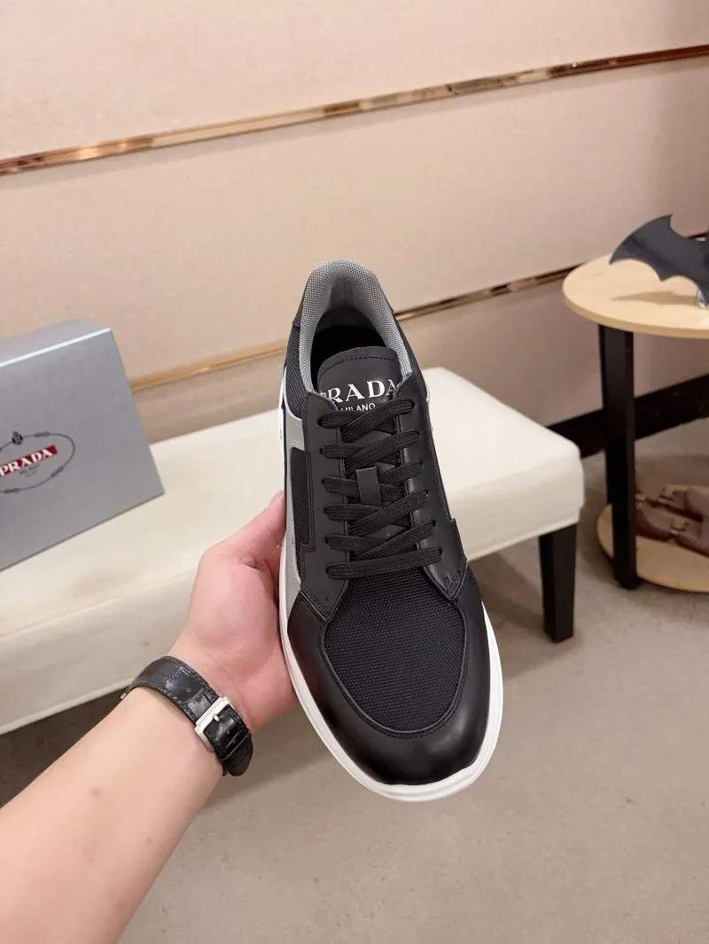 Original Prada Low Shoes 35659