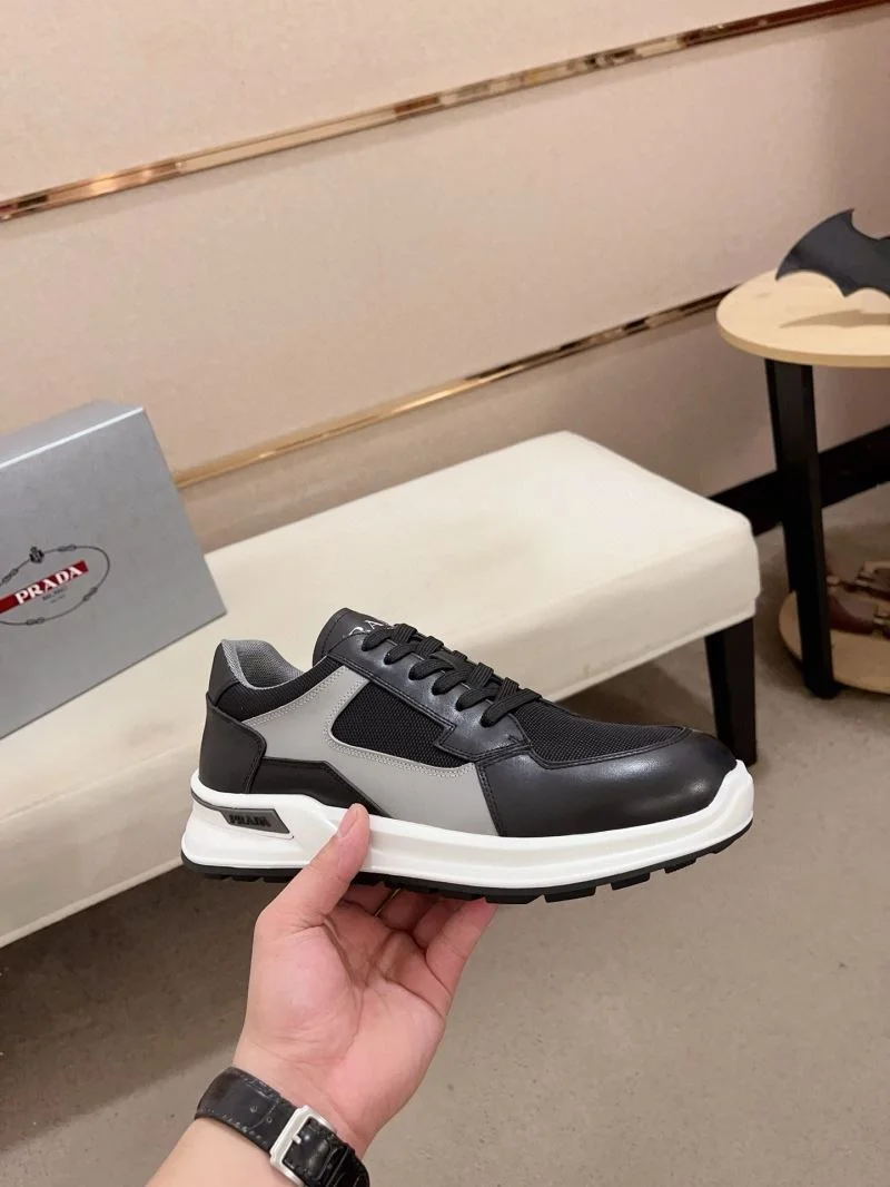 Original Prada Low Shoes 35659