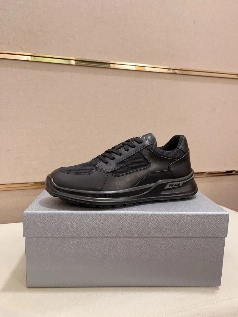 Functional Prada Low Shoes 35649