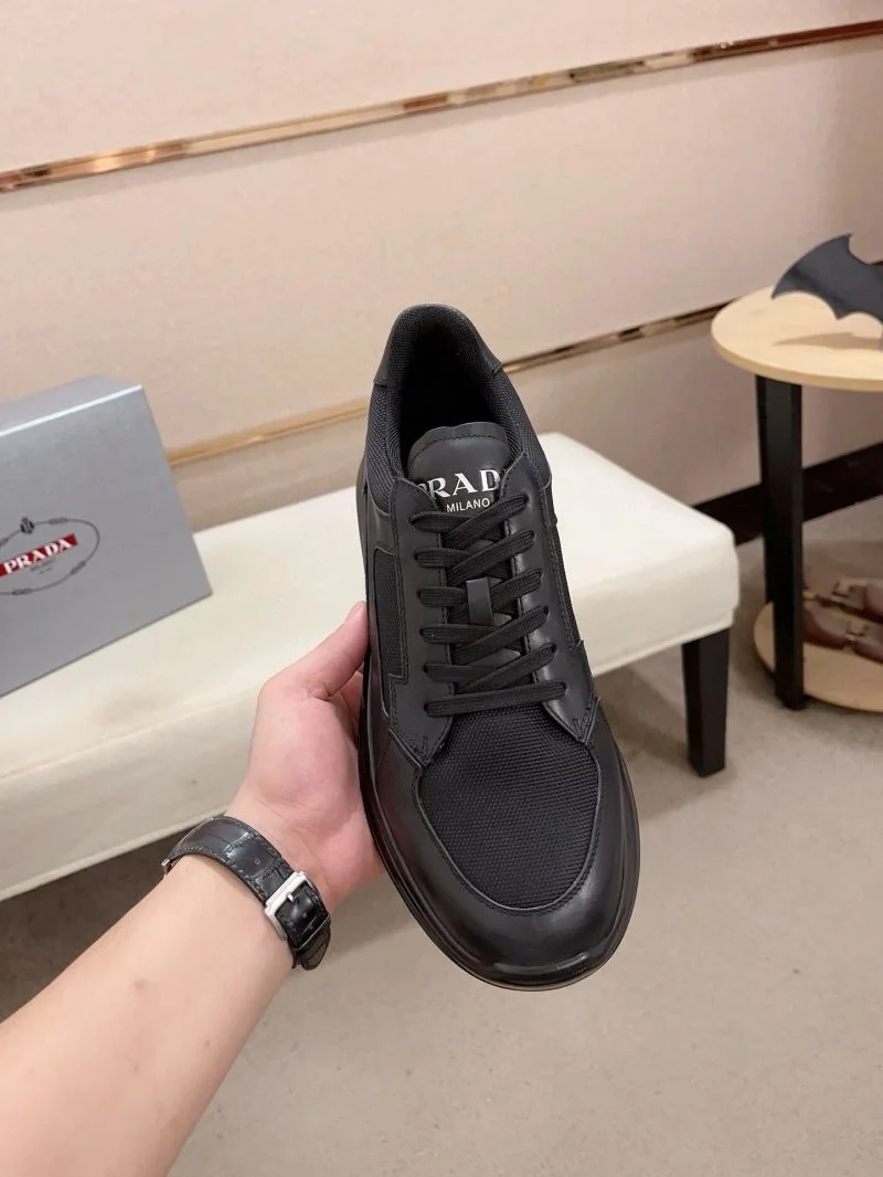 Functional Prada Low Shoes 35649