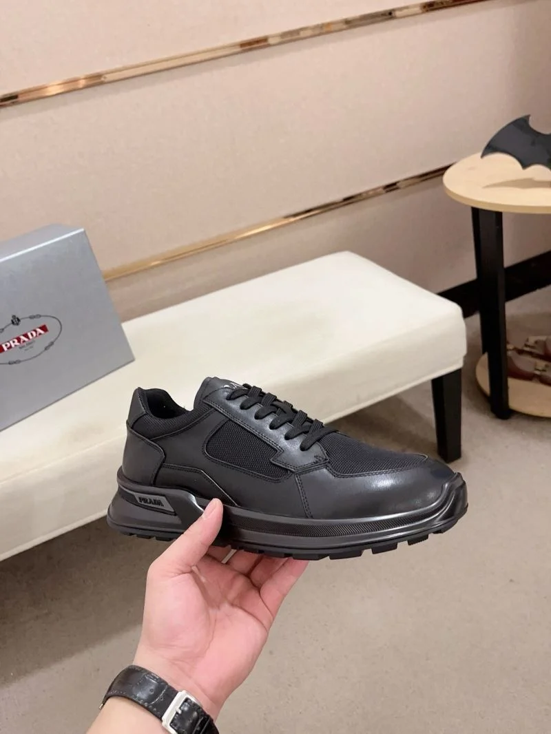 Functional Prada Low Shoes 35649