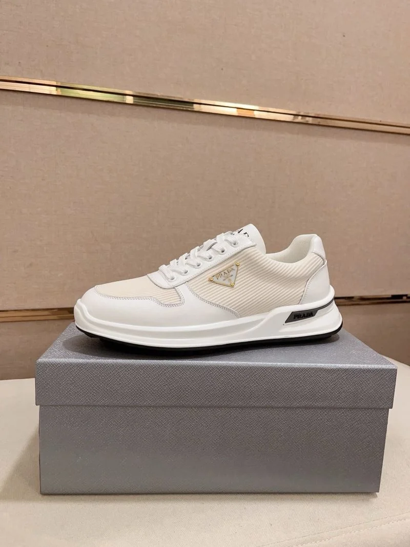 Prada Low Shoes TimelessDesign 35655