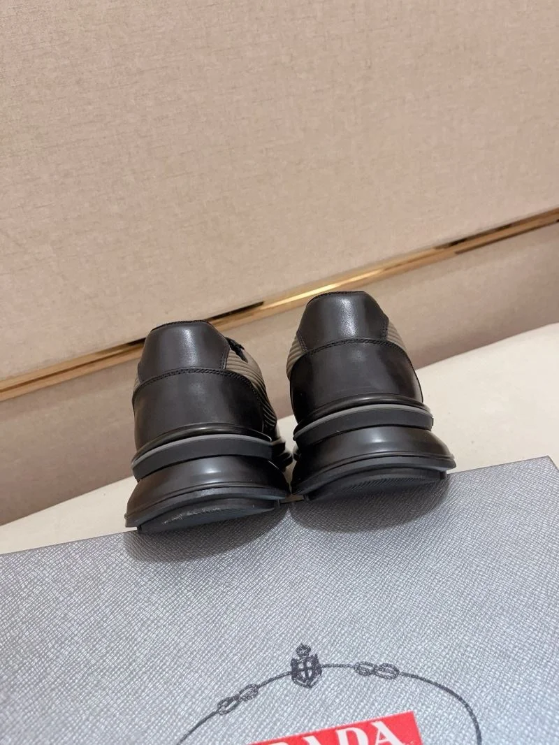 Prada Low Shoes MultiPurpose 35654