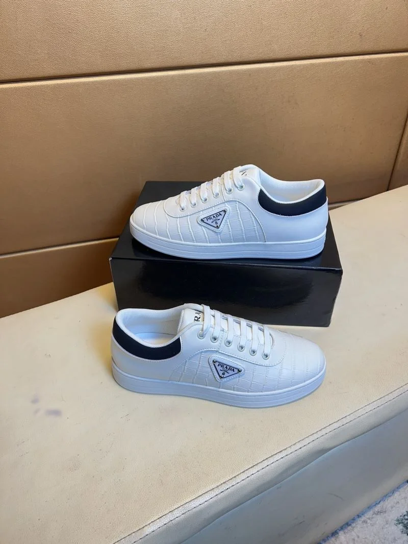 Prada Low Shoes TimelessDesign 35647