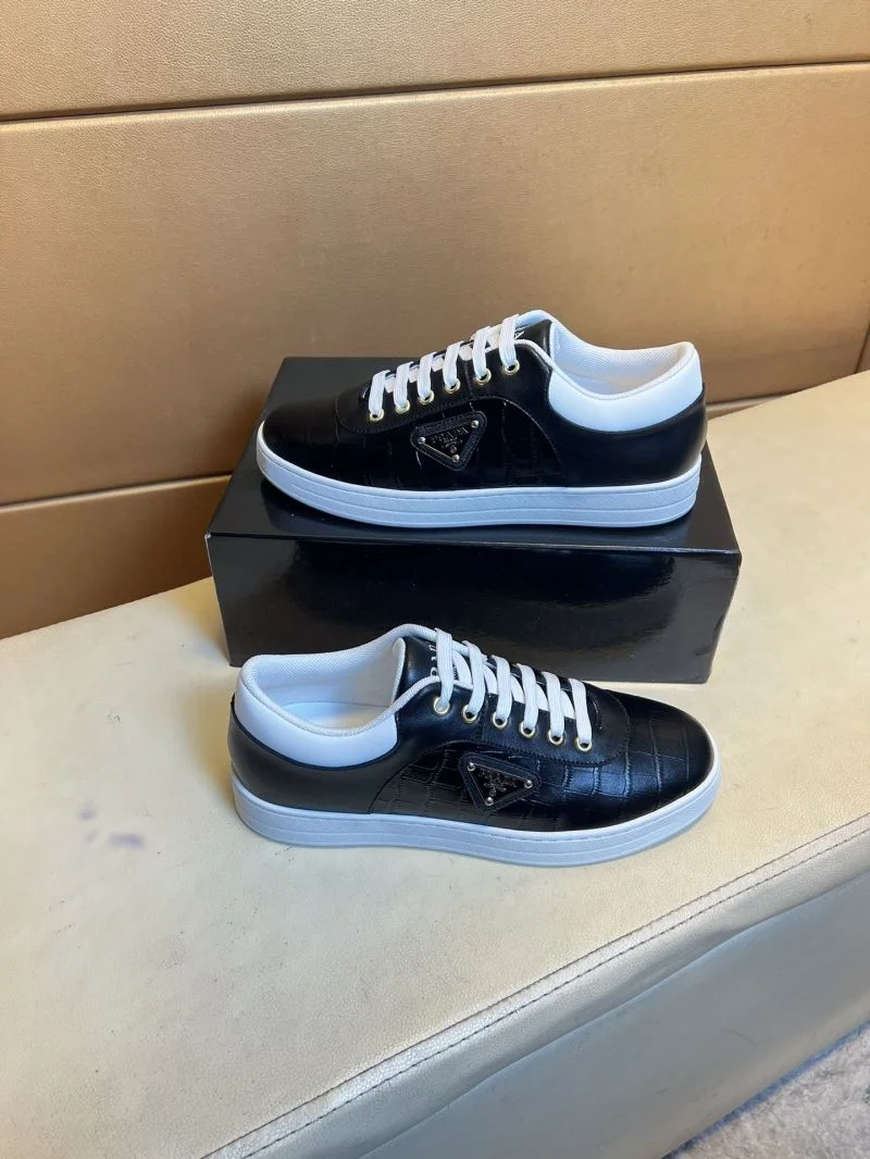 Durable Prada Low Shoes 35637
