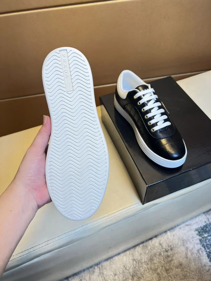 Durable Prada Low Shoes 35637