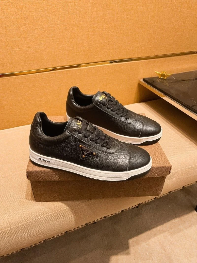Resilient Prada Low Shoes 35653