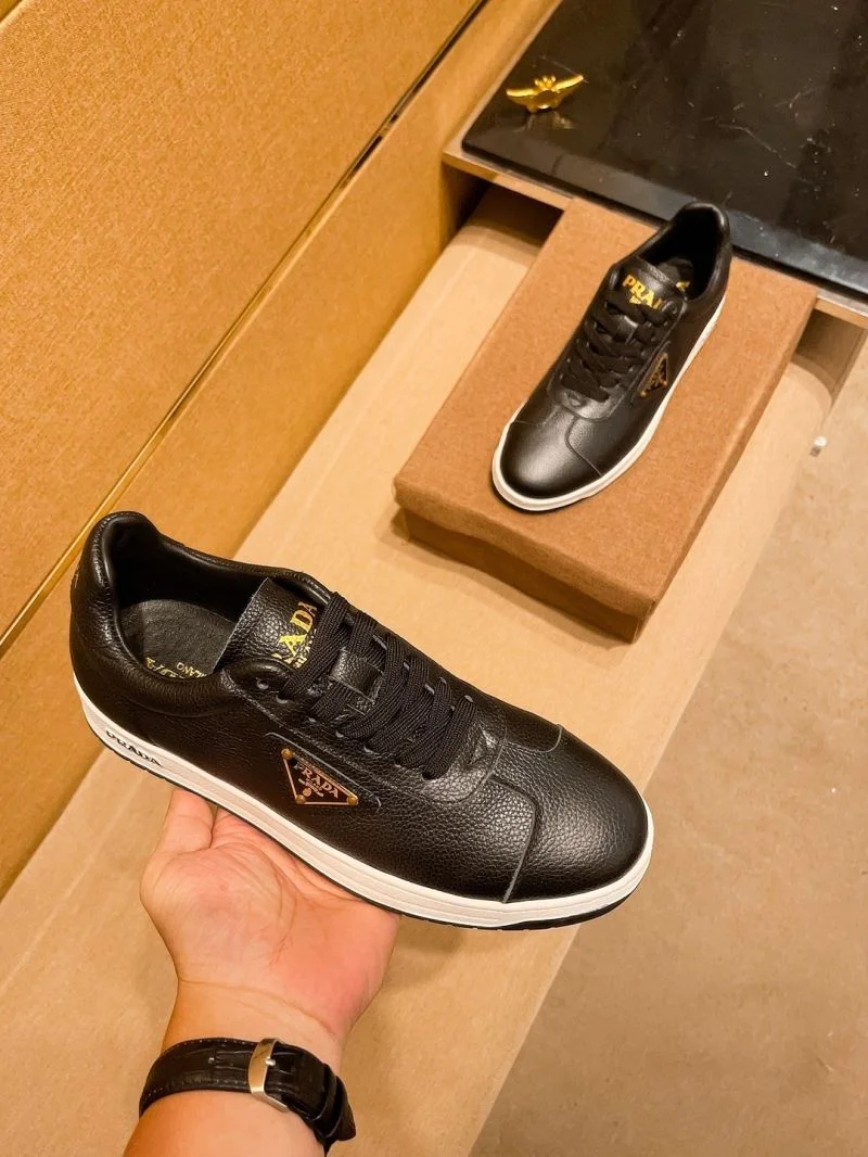 Resilient Prada Low Shoes 35653