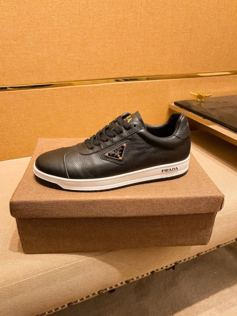 Resilient Prada Low Shoes 35653