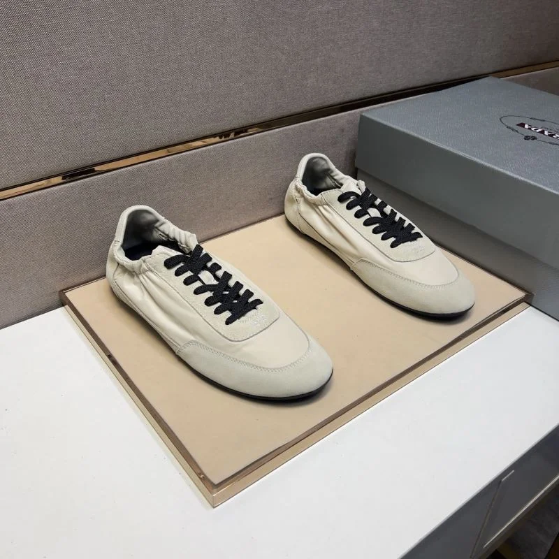 TechFriendly Prada Low Shoes 35632