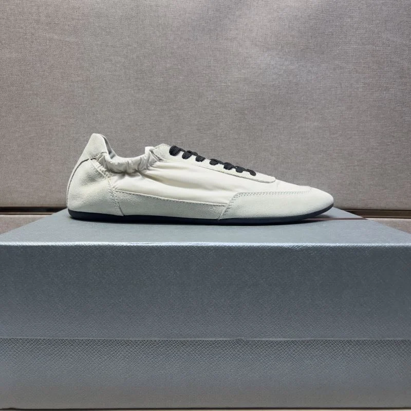 TechFriendly Prada Low Shoes 35632