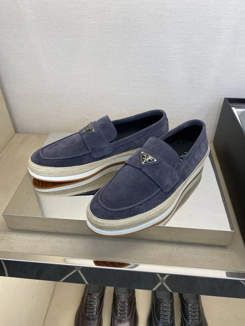 Prada Low Shoes MultiPurpose 35623