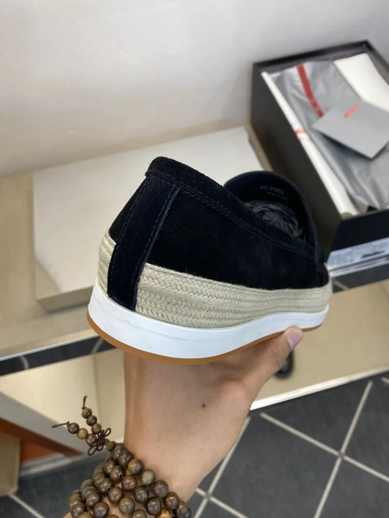 Comfortable Prada Low Shoes 35622