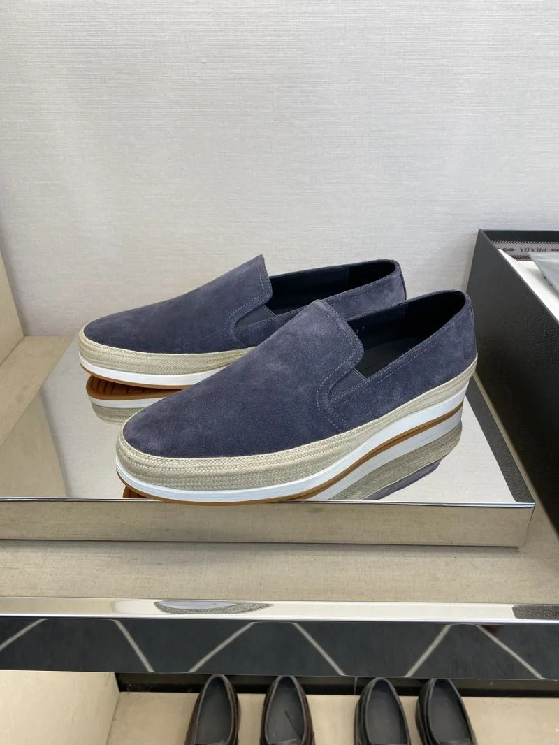 Prada Low Shoes RelaxedFit 35601