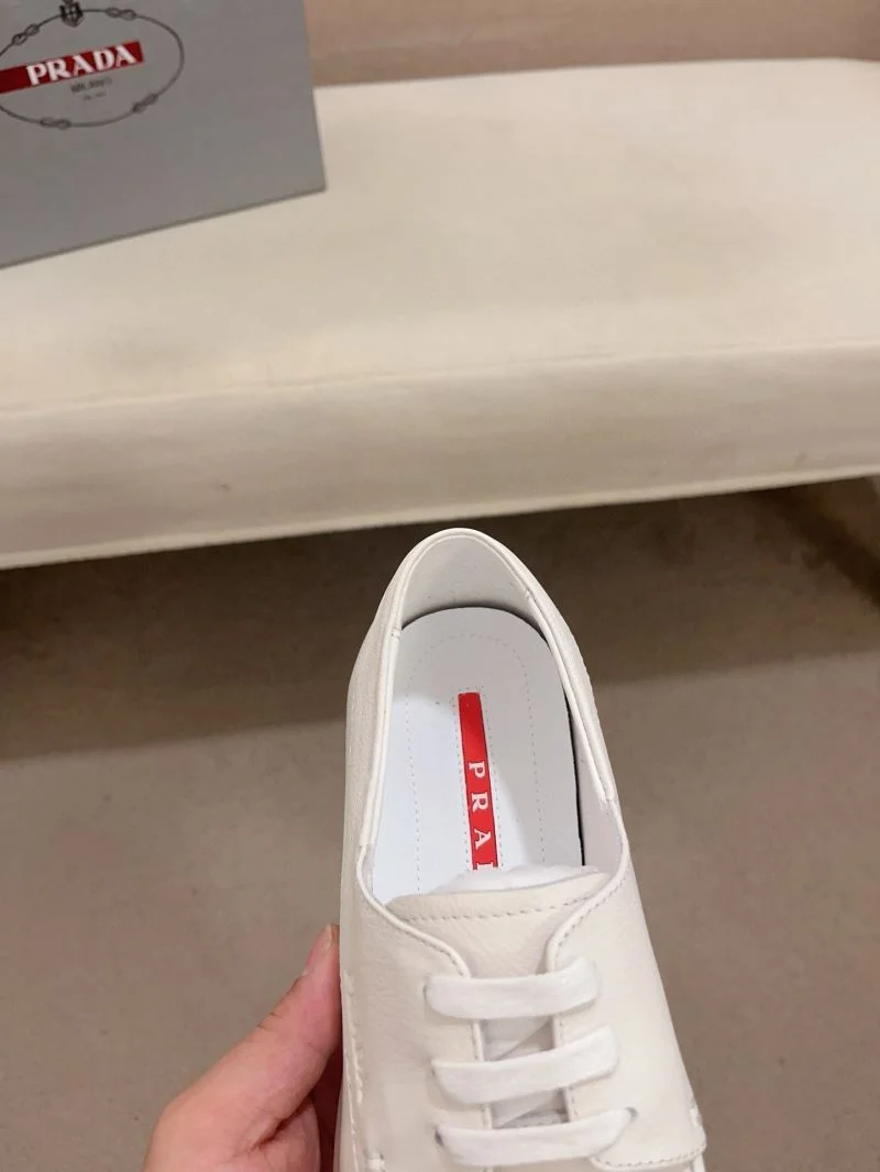 Prada Low Shoes Functional 35599