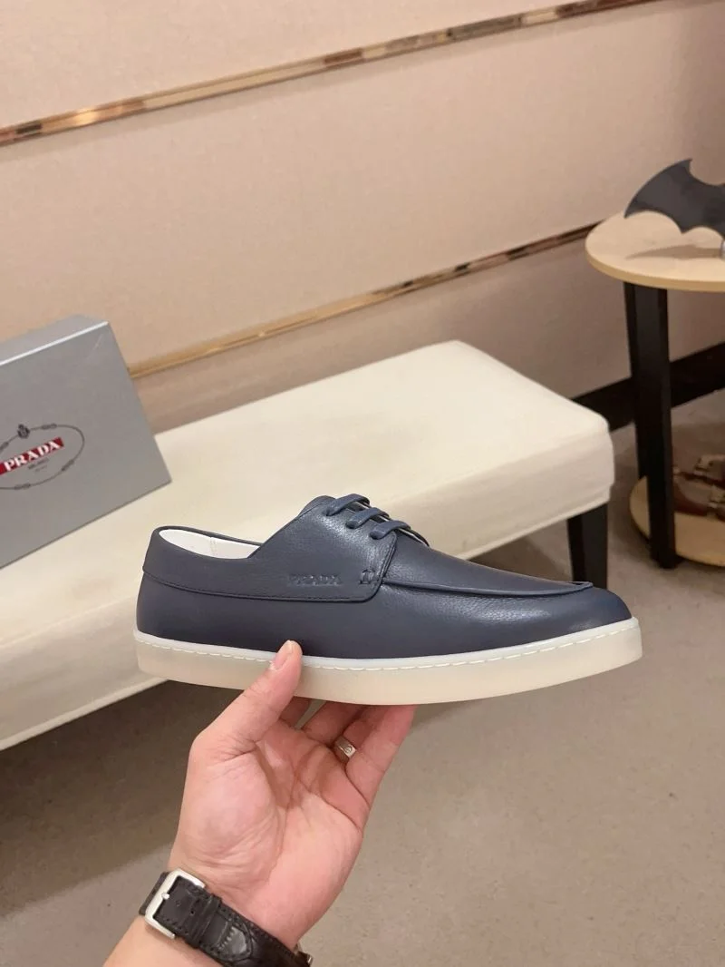 Prada Low Shoes TimelessDesign 35602