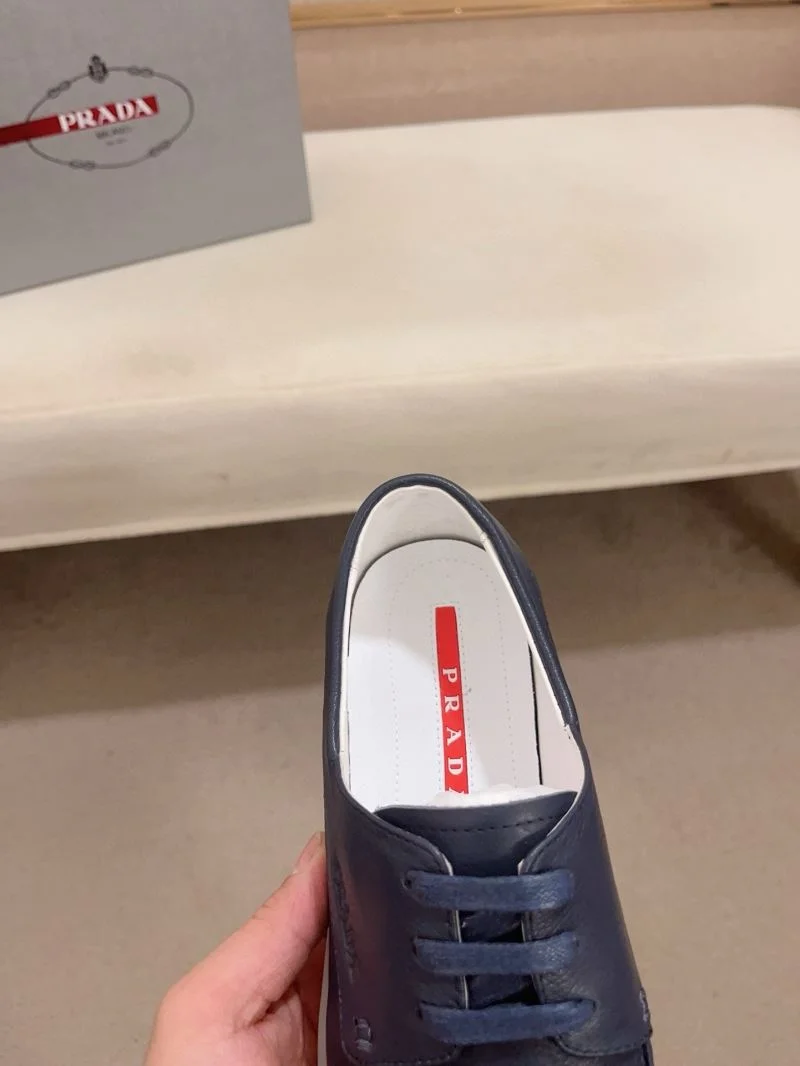 Prada Low Shoes TimelessDesign 35602