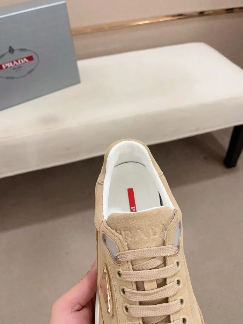 Prada Low Shoes OnTrend 35594