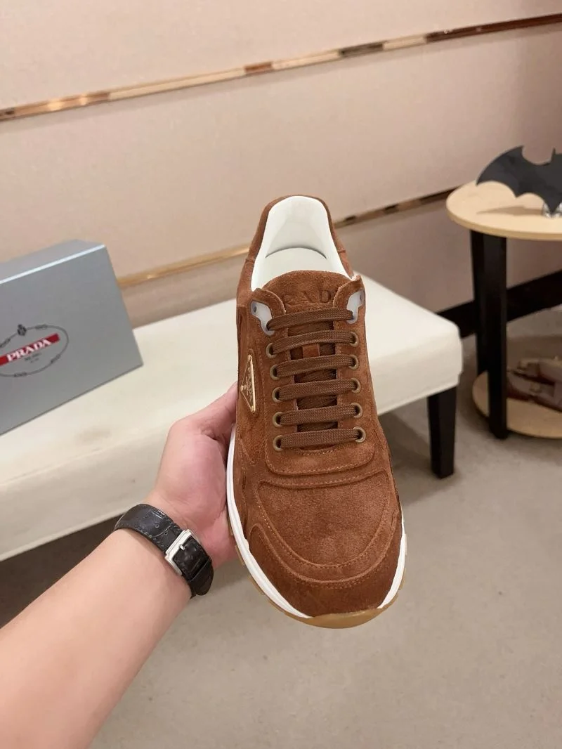 Prada Low Shoes Vibrant 35615