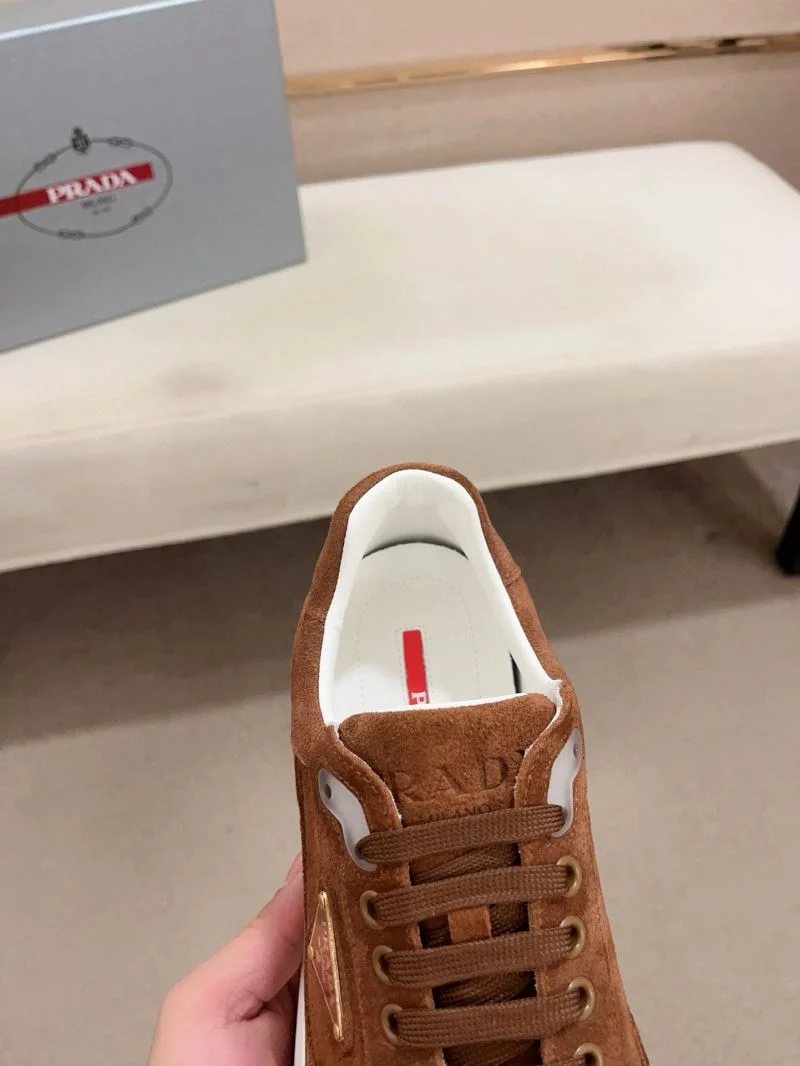 Prada Low Shoes Vibrant 35615