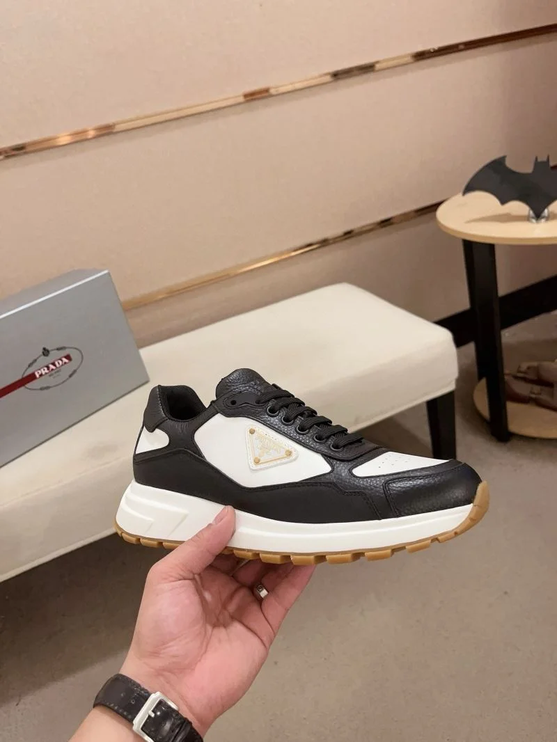 Prada Low Shoes Premium 35612