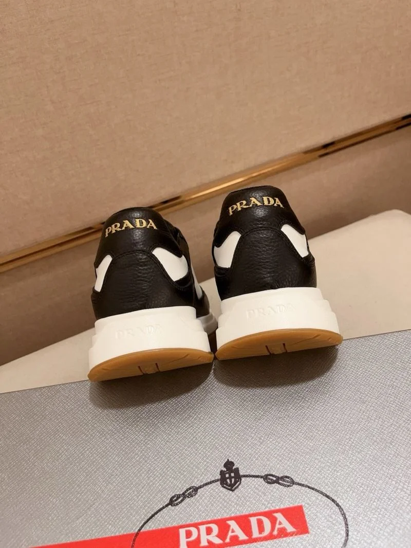 Prada Low Shoes Premium 35612