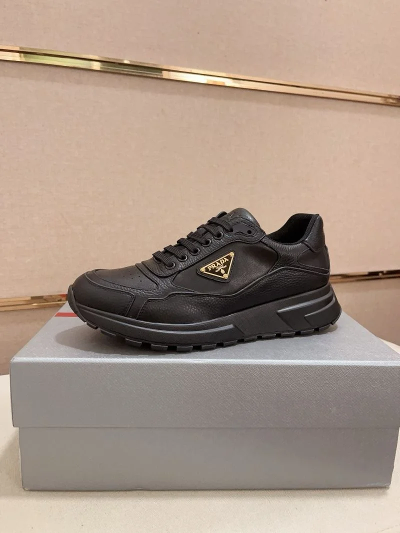 Prada Low Shoes ComfortFit 35618