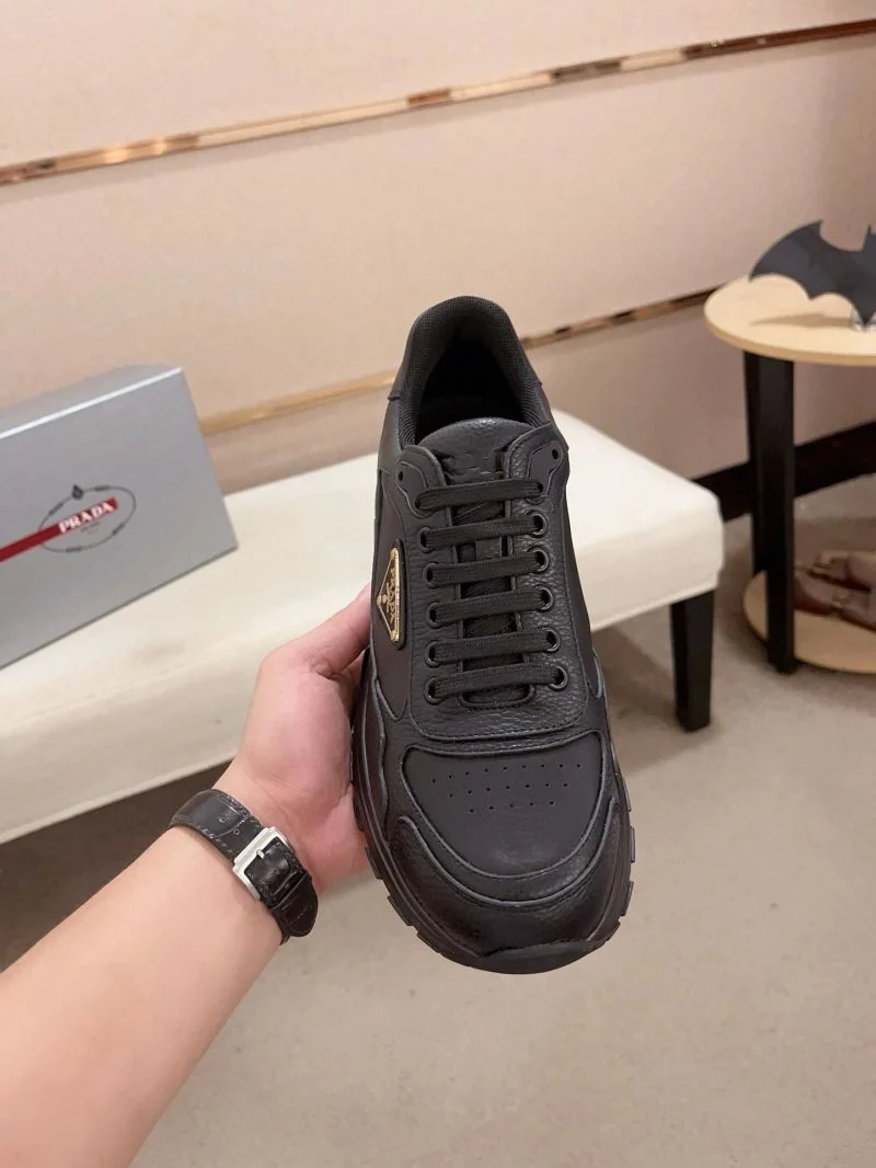 Prada Low Shoes ComfortFit 35618