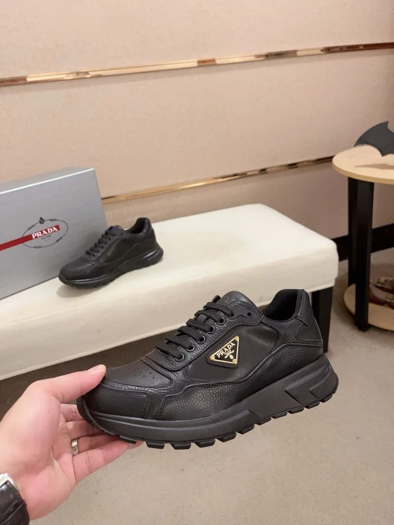Prada Low Shoes ComfortFit 35618