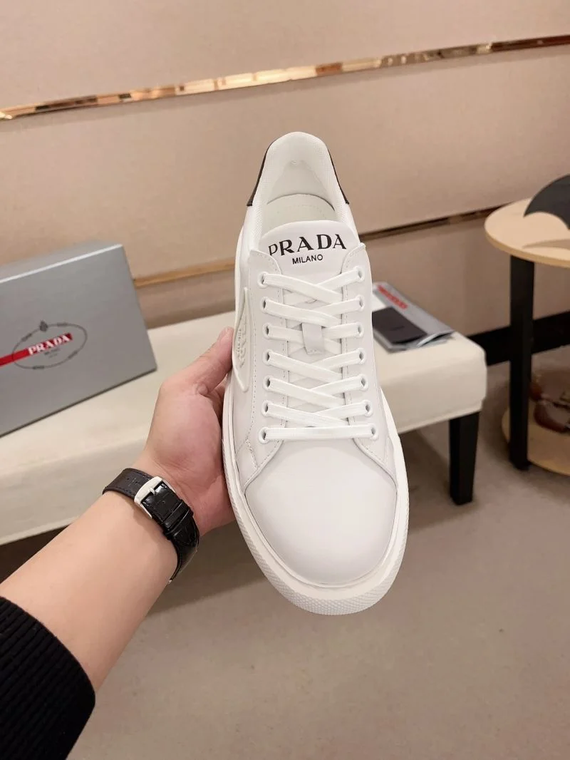 ComfortFit Prada Low Shoes 35613