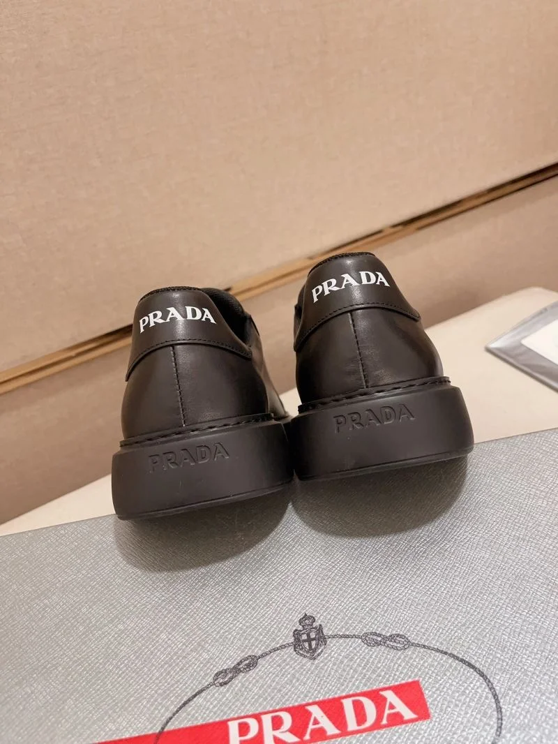 Prada Low Shoes Bold 35607