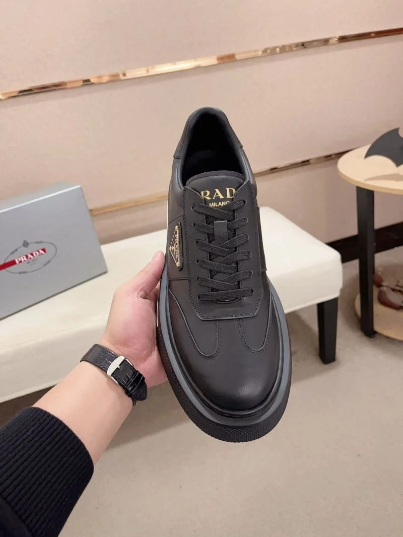 Reliable Prada Low Shoes 35614