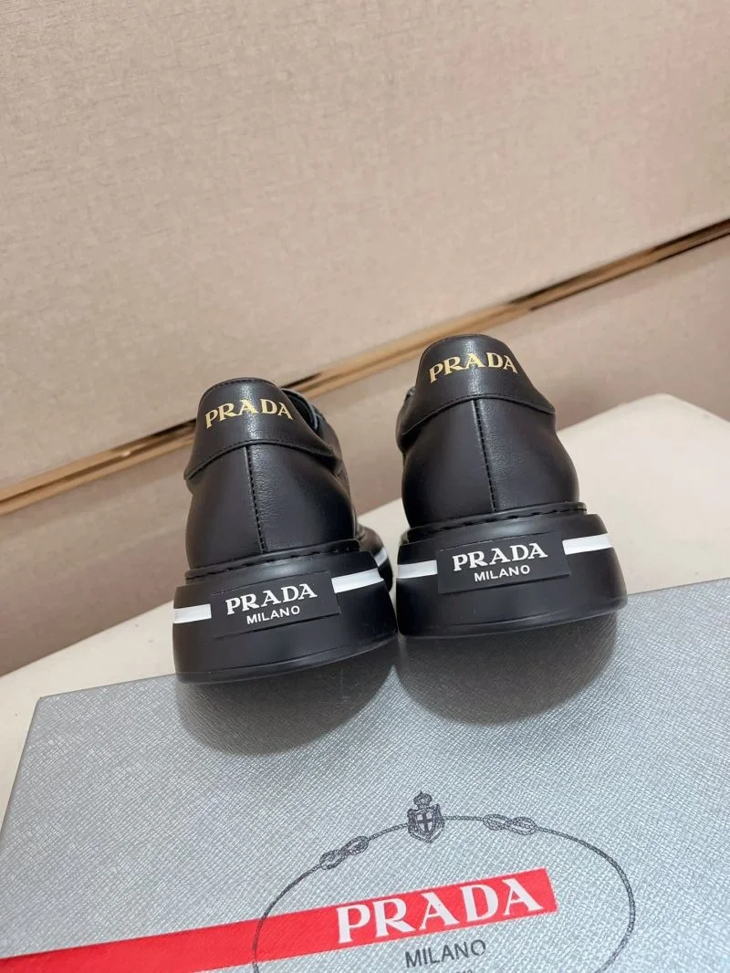 Reliable Prada Low Shoes 35614
