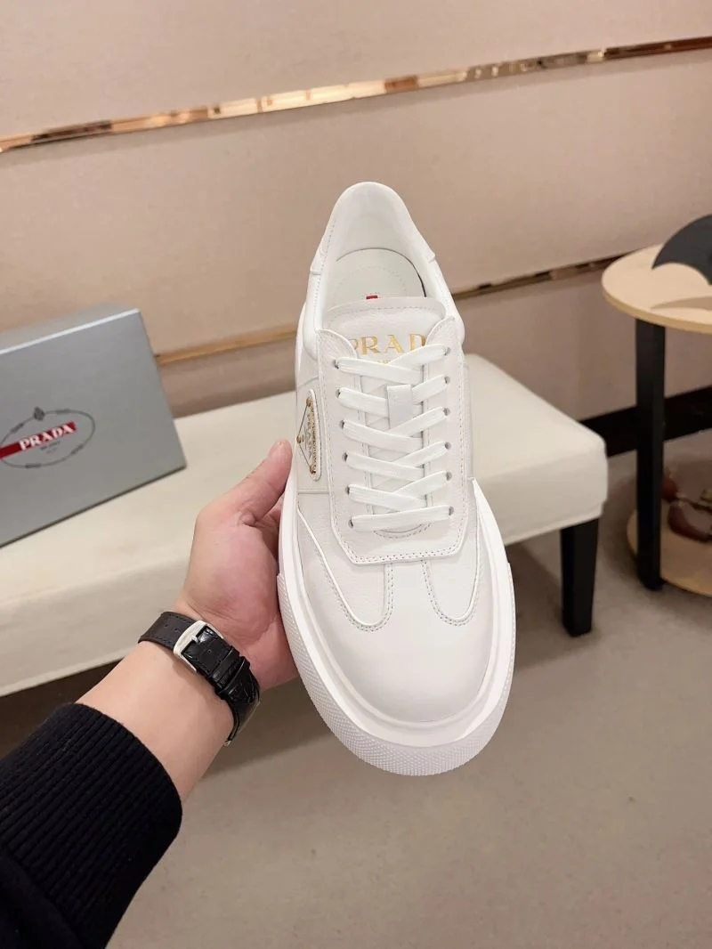 MultiPurpose Prada Low Shoes 35604