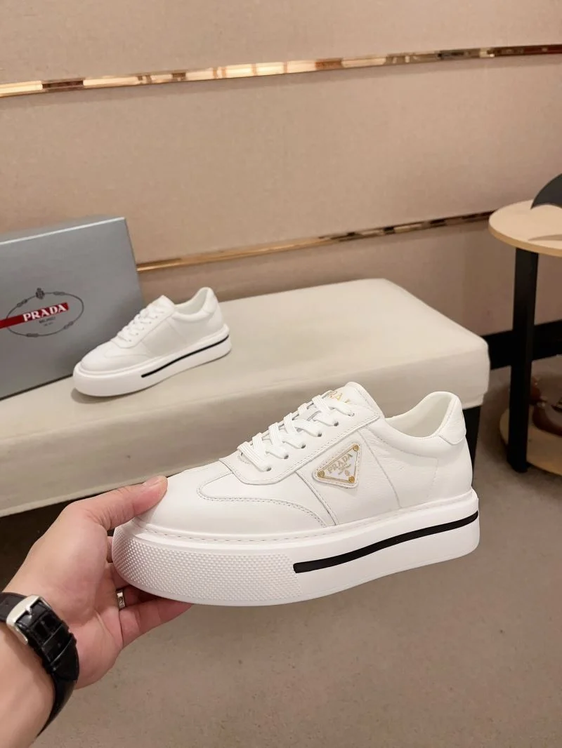 MultiPurpose Prada Low Shoes 35604