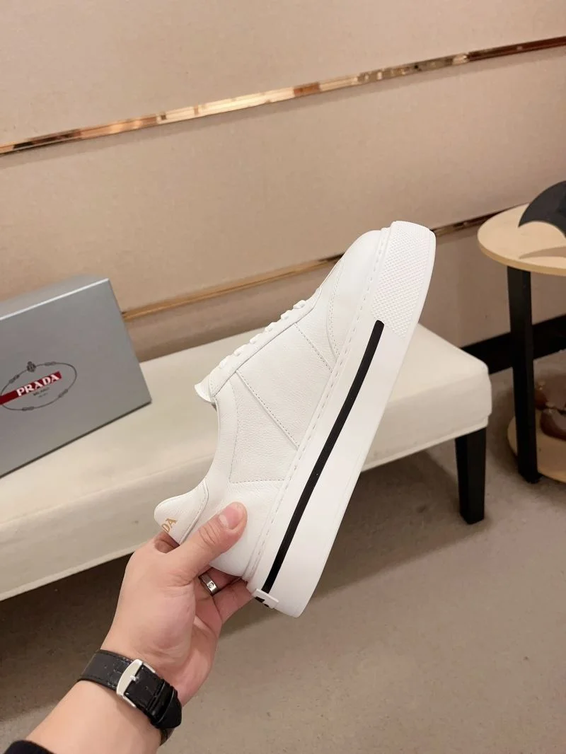 MultiPurpose Prada Low Shoes 35604
