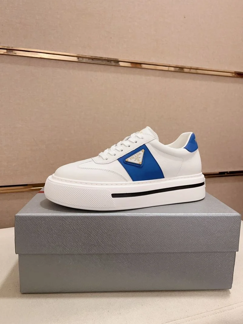 Functional Prada Low Shoes 35593