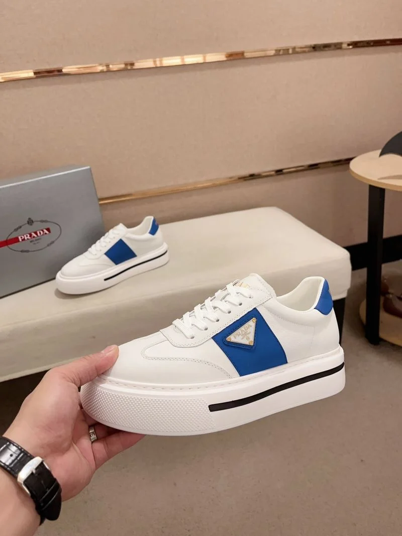 Functional Prada Low Shoes 35593