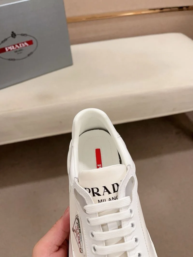 Prada Low Shoes Contemporary 35597
