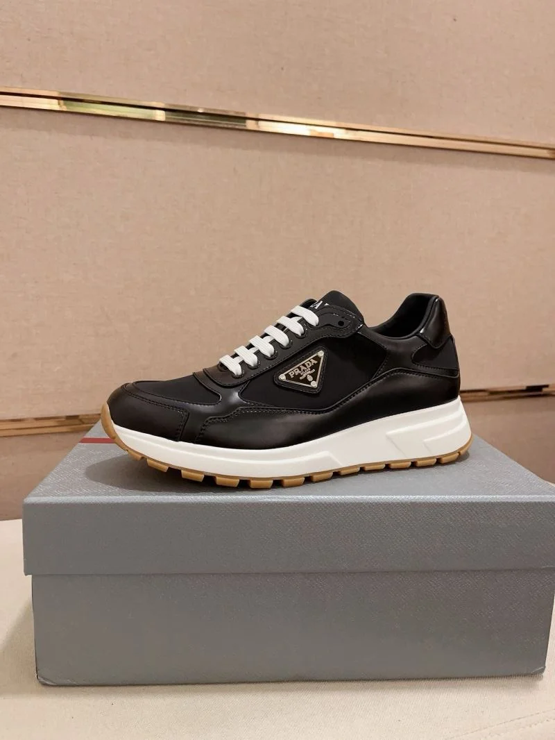 Prada Low Shoes Lightweight 35586